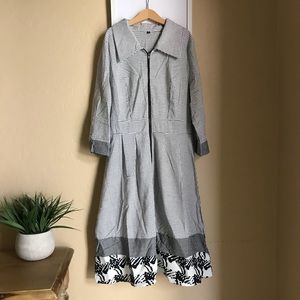 TB Flirty Zipper Dress Size M